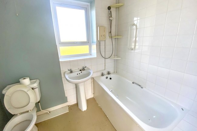 85 Freedom Avenue, Yeovil, BA21 3JW 9