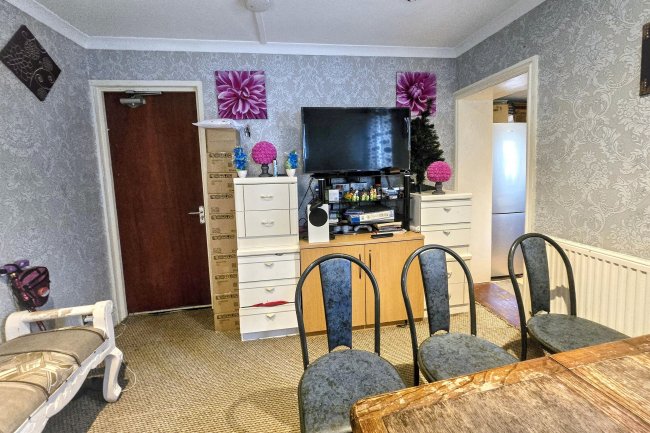 55 Hesketh Avenue, Bispham, Blackpool, FY2 9JX 2