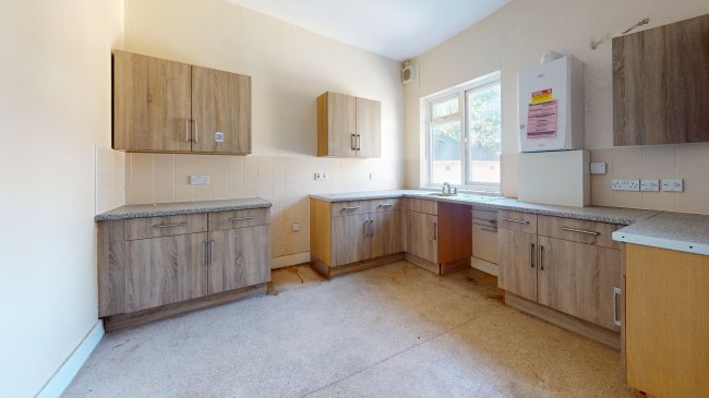 9B East Avenue, Manor Park, London, E12 6SG 1