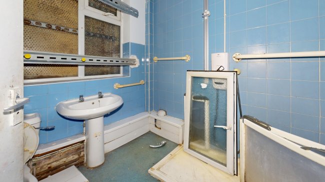 230 Barking Road, East Ham, London, E6 3BB 1