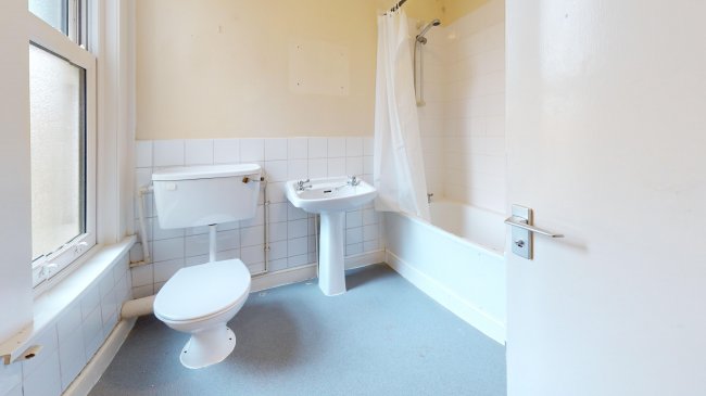 Flat C, 37 Birdhurst Road, South Croydon, CR2 7EF 4