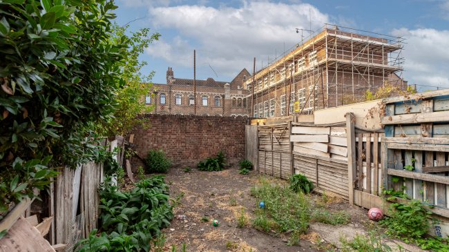 Ground Floor Flat, 20 Hillside Road, Stamford Hill, London, N15 6NB 5
