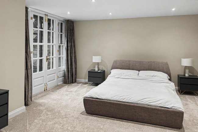 The West House, Patshull Hall, Albrighton, South Staffs, WV6 7HY 2