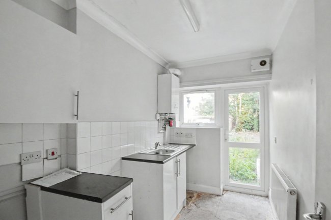 Flat A & B, 10 Colchester Road, Leyton, London, E10 6HA 8