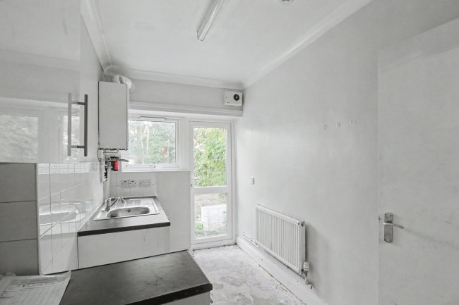 Flat A & B, 10 Colchester Road, Leyton, London, E10 6HA 8