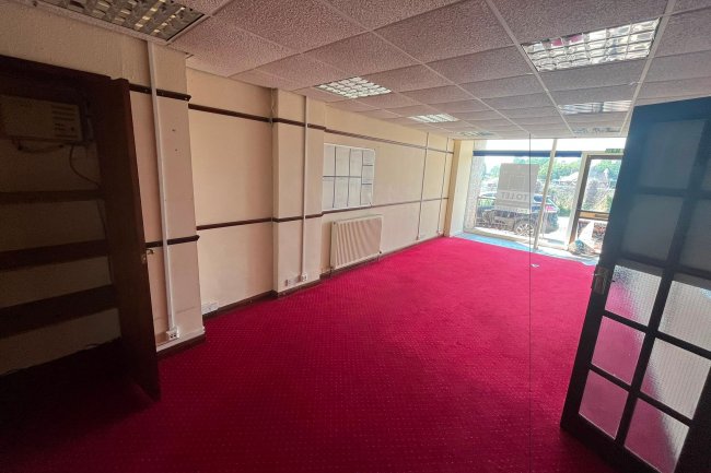 29 Station Road, New Milton, Hampshire BH25 6HR 2