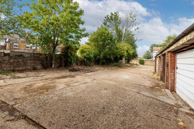Rear of 1-10 Bankside, Southall, UB1 1NQ 9