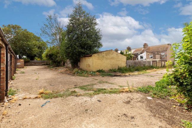 Rear of 1-10 Bankside, Southall, UB1 1NQ 9