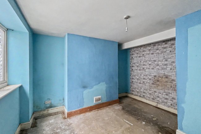 53A Netherwood Road, London W14 0BP 2