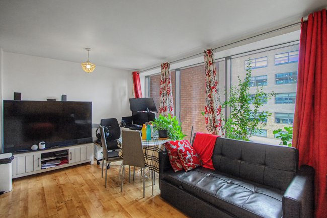 Flat 50, The Lock Building, 72 High Street, Stratford, London E15 2QF 7