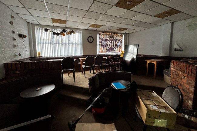 Leyland Social Club, 67-69 Towngate, Leyland, PR25 2LR 7