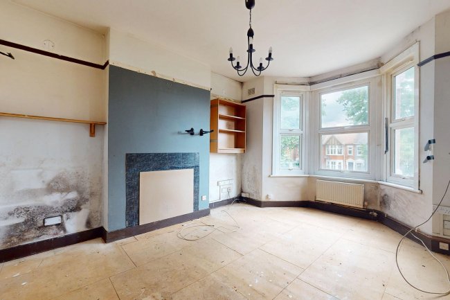 Flat 2, 8-10 Uxbridge Road, Hanwell, London, W7 3PP 8