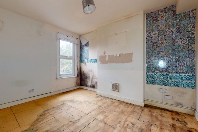 Flat 2, 8-10 Uxbridge Road, Hanwell, London, W7 3PP 8