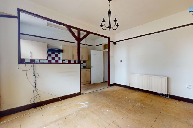 Flat 2, 8-10 Uxbridge Road, Hanwell, London, W7 3PP 8