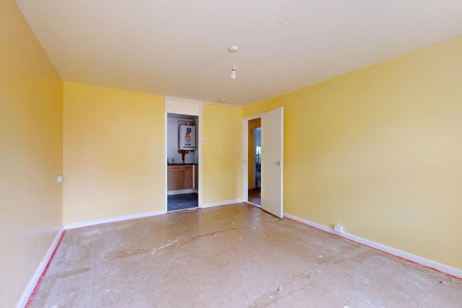 12 Aspen Green, Erith, DA18 4HY 3