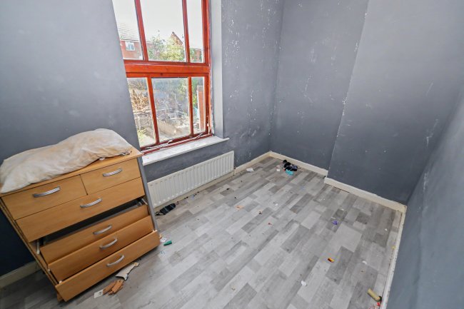 100 Miner Street, Walsall, West Midlands, WS2 8QL 4