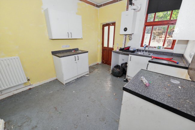 100 Miner Street, Walsall, West Midlands, WS2 8QL 4