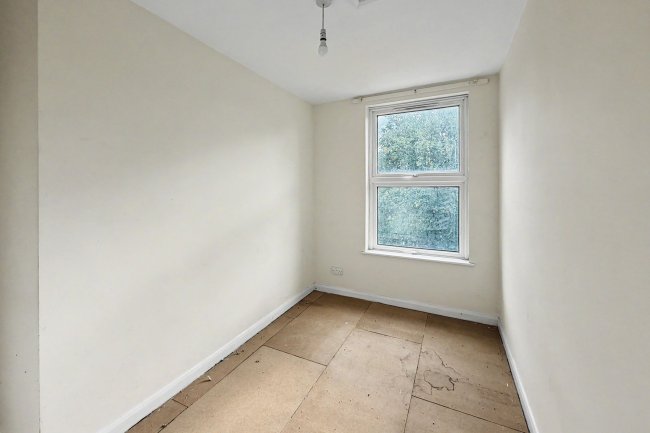 First & Second Floor Flat, 27 Carnarvon Road, London E15 4JW 9