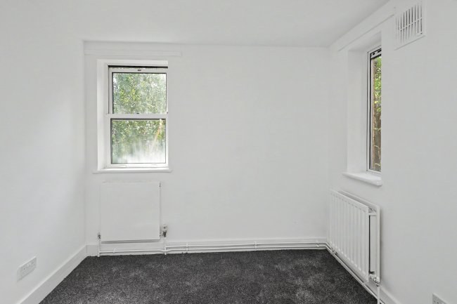 Flat 11,  22-24 Great Western Road, Westbourne Park, London W9 3NN 3
