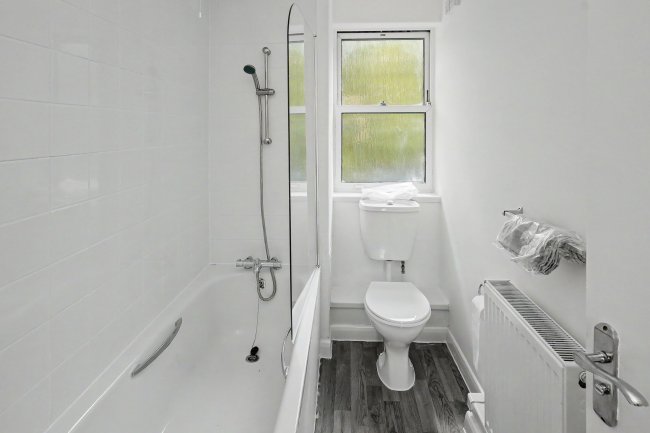 Flat 11,  22-24 Great Western Road, Westbourne Park, London W9 3NN 3