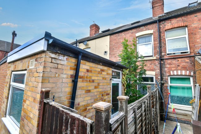 27 Garnet Street, Netherfield, Nottingham, NG4 2FB 10