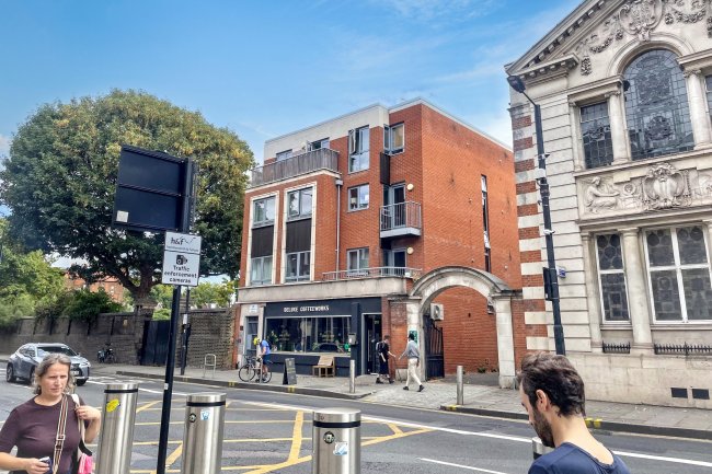219 Shepherds Bush Road, London W6 7JS 1