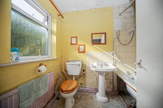 478 Warrington Road, Ince, Wigan, WN3 4TB 4