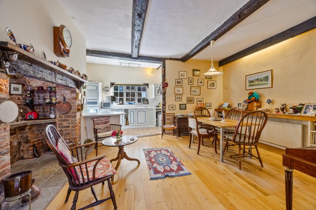 Queen Anne House, The Strand, Lympstone, Exmouth, Devon EX8 5JW 5
