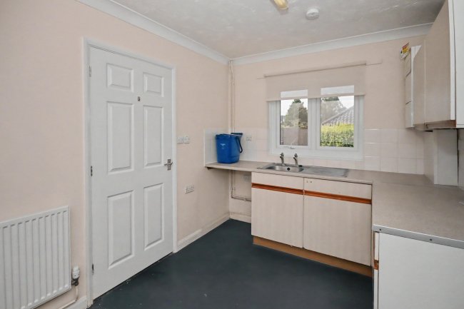 12 Kestrel Close, Swaffham, Norfolk, PE37 8HJ 4