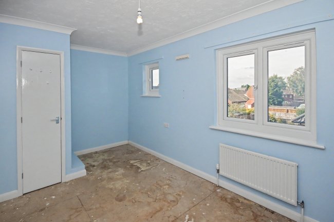 12 Kestrel Close, Swaffham, Norfolk, PE37 8HJ 4