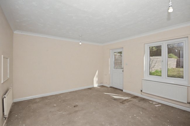 12 Kestrel Close, Swaffham, Norfolk, PE37 8HJ 4