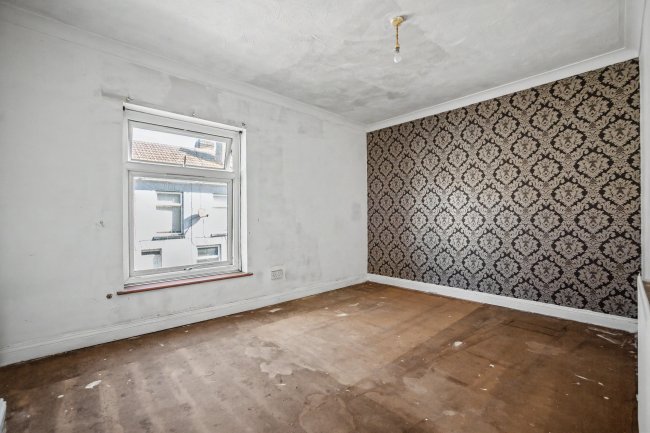 93 Alma Street, Sheerness, Kent, ME12 2AY 2