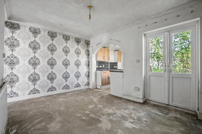93 Alma Street, Sheerness, Kent, ME12 2AY 2
