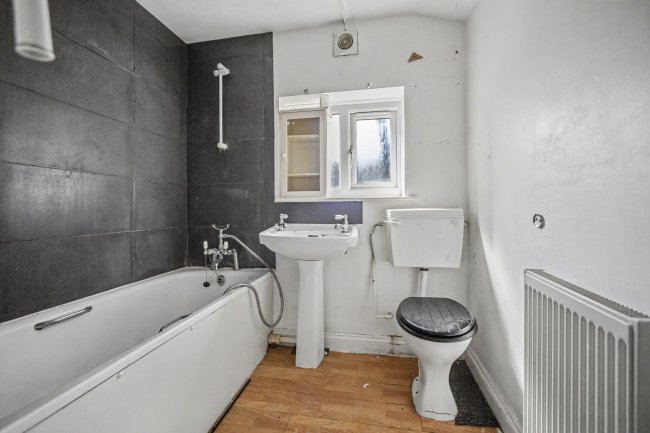 93 Alma Street, Sheerness, Kent, ME12 2AY 2