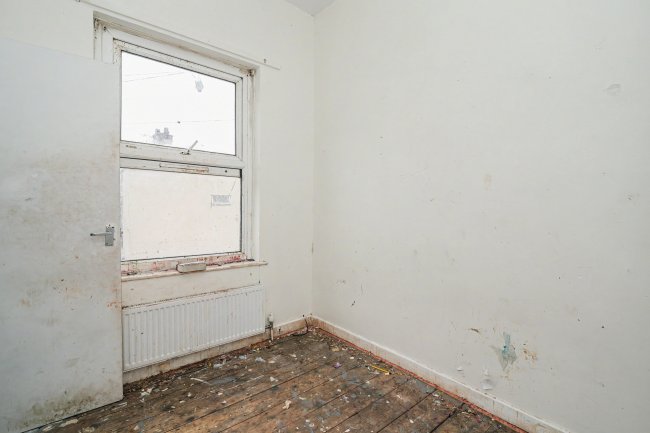 186 Hornby Street, Bury, Lancashire, BL9 5BA 6