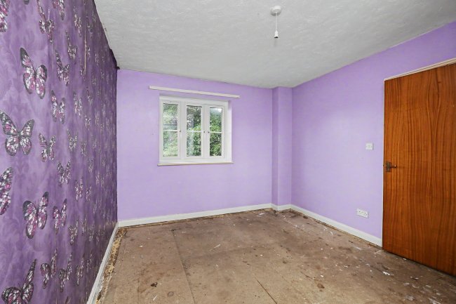 1 Paddock Close, Lydd, Romney Marsh, Kent, TN29 9BT 8