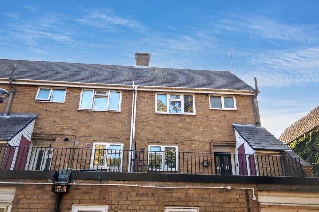 1 St Marys Court, Eynesbury, St. Neots, Cambridgeshire, PE19 2TB 6