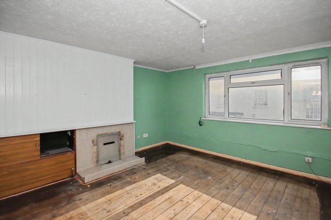 1 St Marys Court, Eynesbury, St. Neots, Cambridgeshire, PE19 2TB 6
