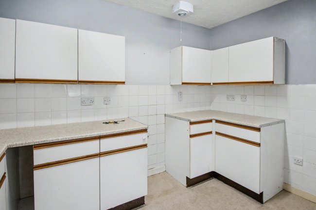 102 Parmentergate Court, St John Street, Norwich, NR1 1PF 5