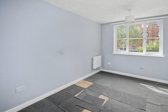 102 Parmentergate Court, St John Street, Norwich, NR1 1PF 5