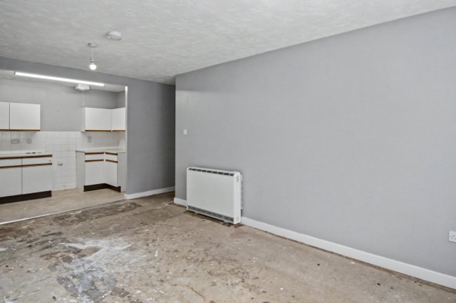 102 Parmentergate Court, St John Street, Norwich, NR1 1PF 5
