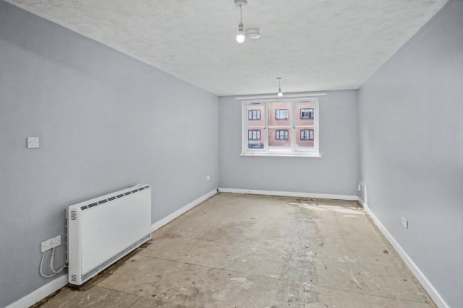 102 Parmentergate Court, St John Street, Norwich, NR1 1PF 5