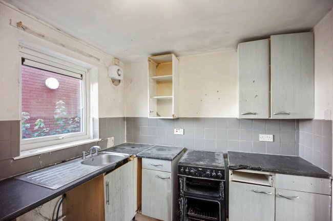 6 Fell View, Chorley, Lancashire, PR6 0NT 4