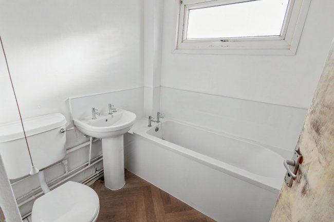 1G Heddon Grove, Hawkshead, Bradford, West Yorkshire, BD5 0TA 1