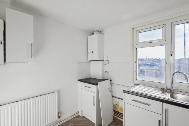 1G Heddon Grove, Hawkshead, Bradford, West Yorkshire, BD5 0TA 1