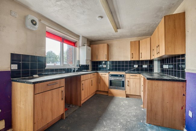 11 St Peters Terrace, Farnworth, Bolton, Greater Manchester, BL4 9AZ 4