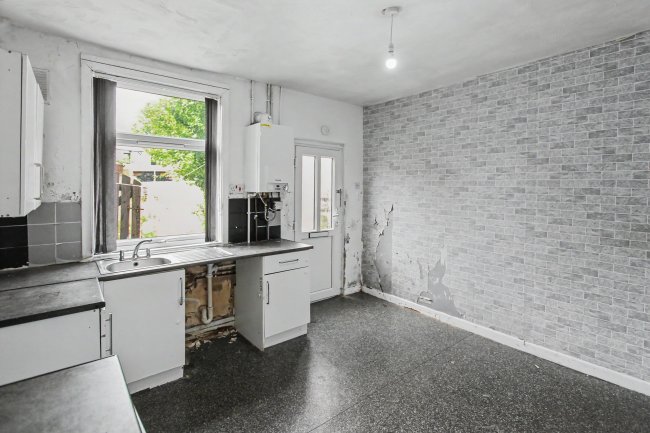 370 Shirland Lane, Darnall, Sheffield, South Yorkshire, S9 3FL 10