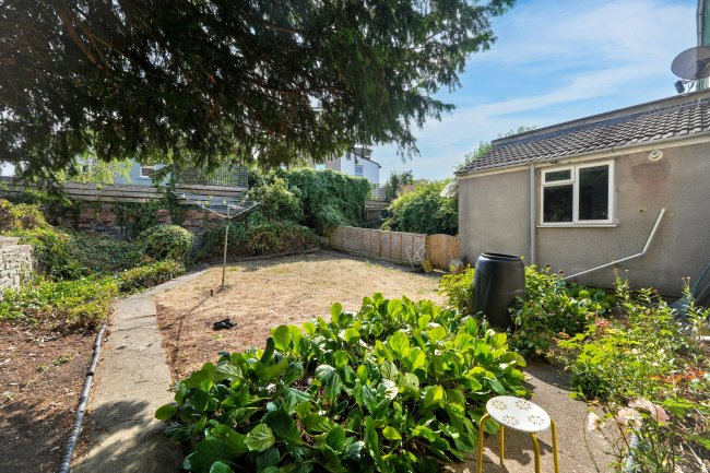 Flat 2, 18 Belmont Road, St. Andrews, Bristol, BS6 5AS 1
