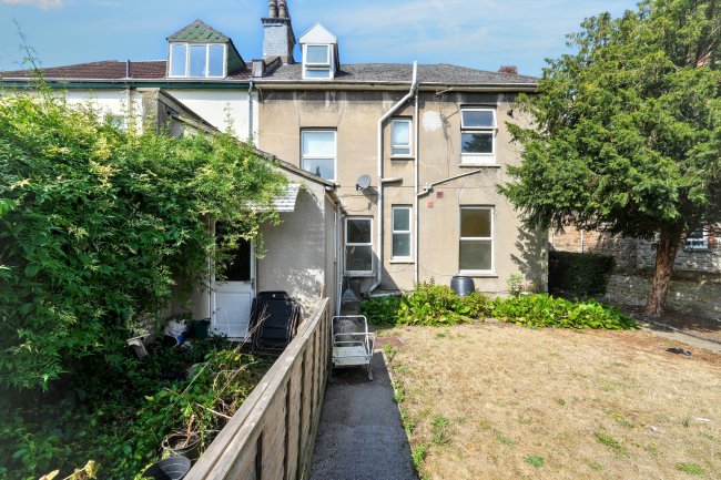 Flat 2, 18 Belmont Road, St. Andrews, Bristol, BS6 5AS 1