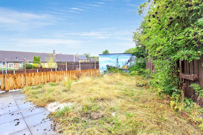 378 Endike Lane, North Hull Estate, Hull, HU6 8AA 9